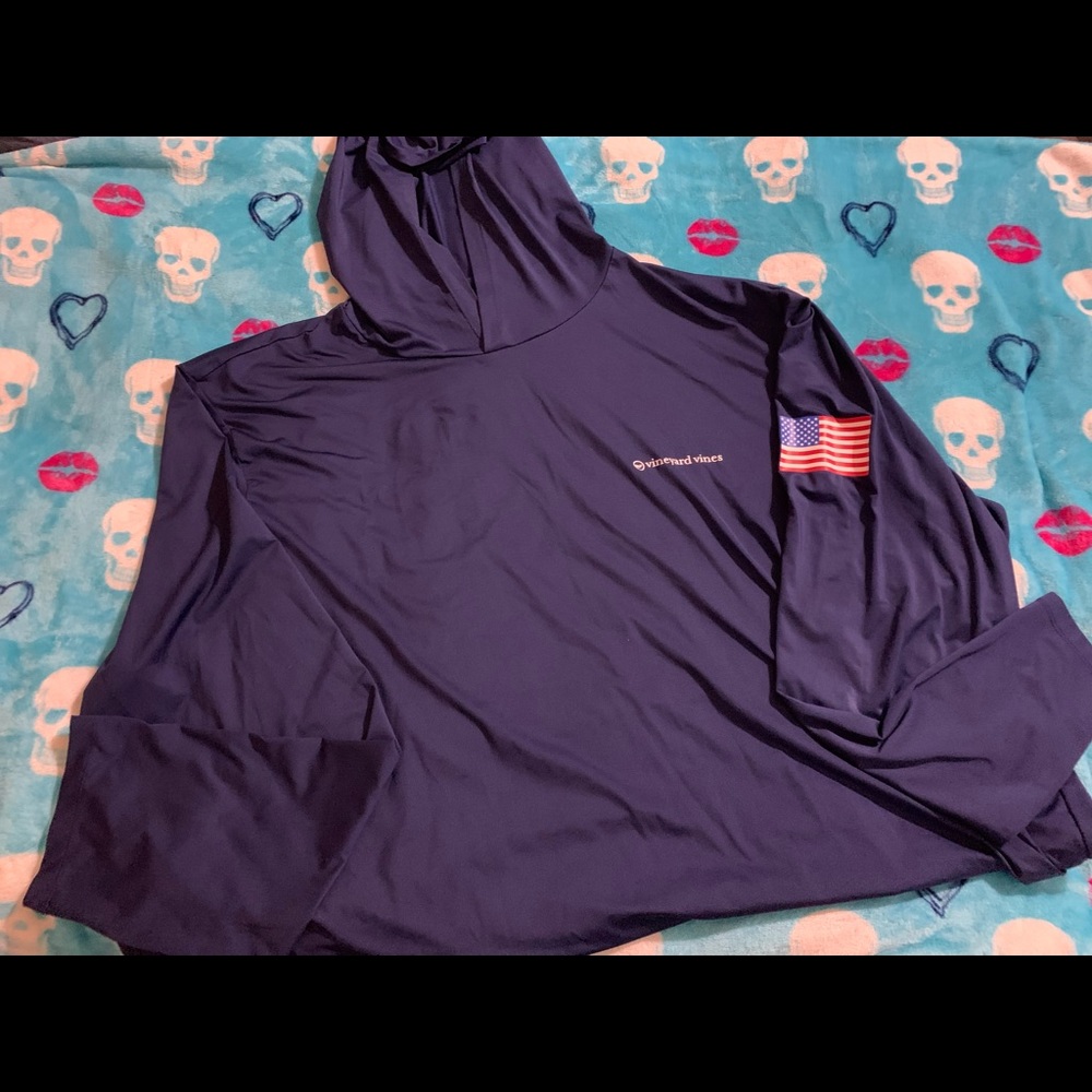 Navy Mens 4xlt Vineyard Vines dri fit long sleeve shirt with hood.